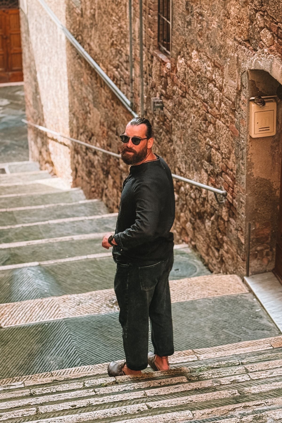 Outfit by Tomáš | Black linen Shirt