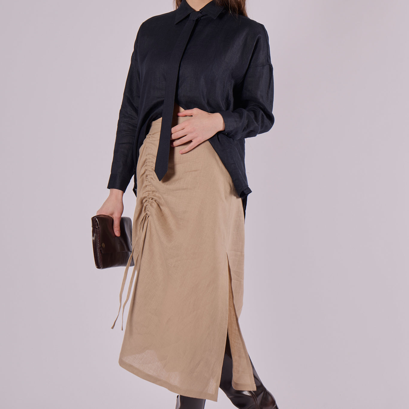 Women's loose fit linen shirt with collar