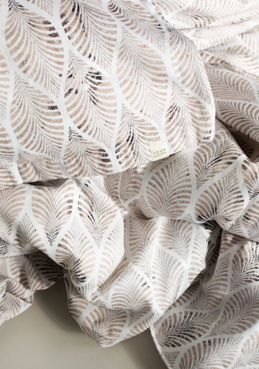 Deco & Home saténové obliečky Povlečení Beige Leaves