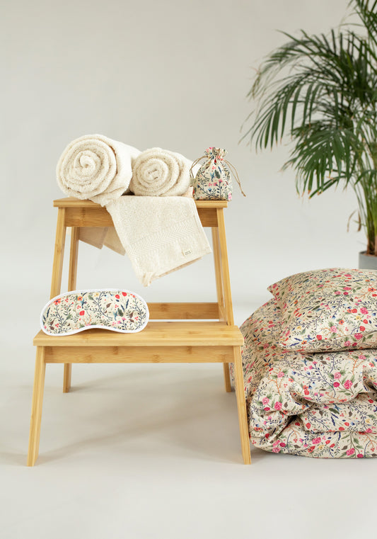 Deco & Home saténové obliečky Beige with flowers