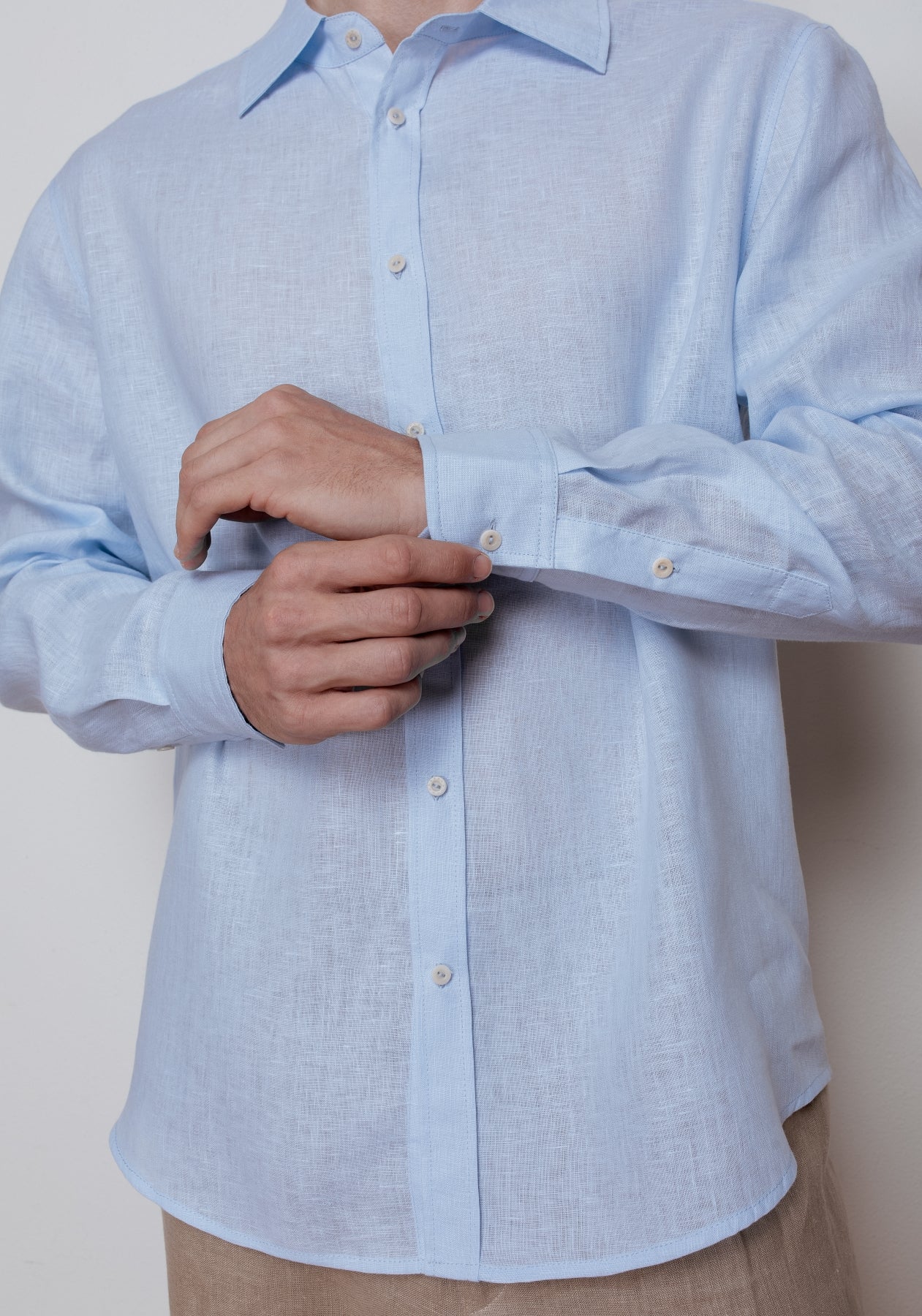 Outfit by Patrik | Linen pants & Shirt with collar Light blue