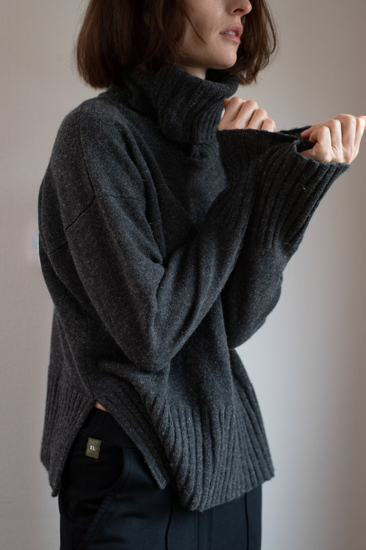 Women’s Wool Sweater High neck Loose fit - Dark gray