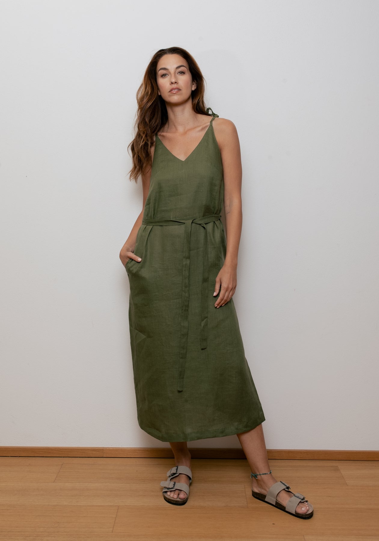 Dámské lněné šaty long loose fit Moss green - s páskem