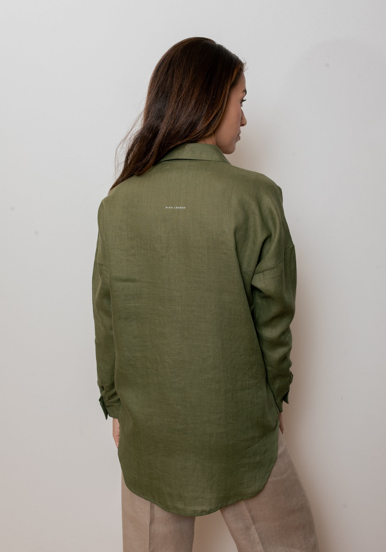 Dámska ľanová košeľa s golierom - loose fit