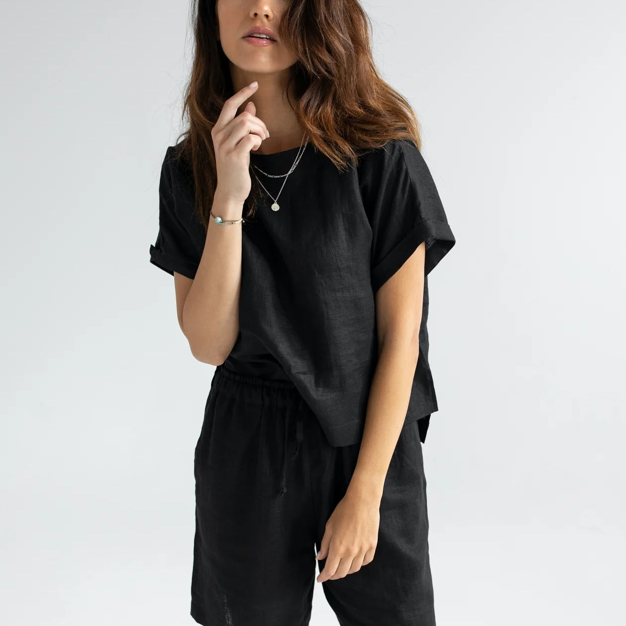 Women linen shorts - regular fit