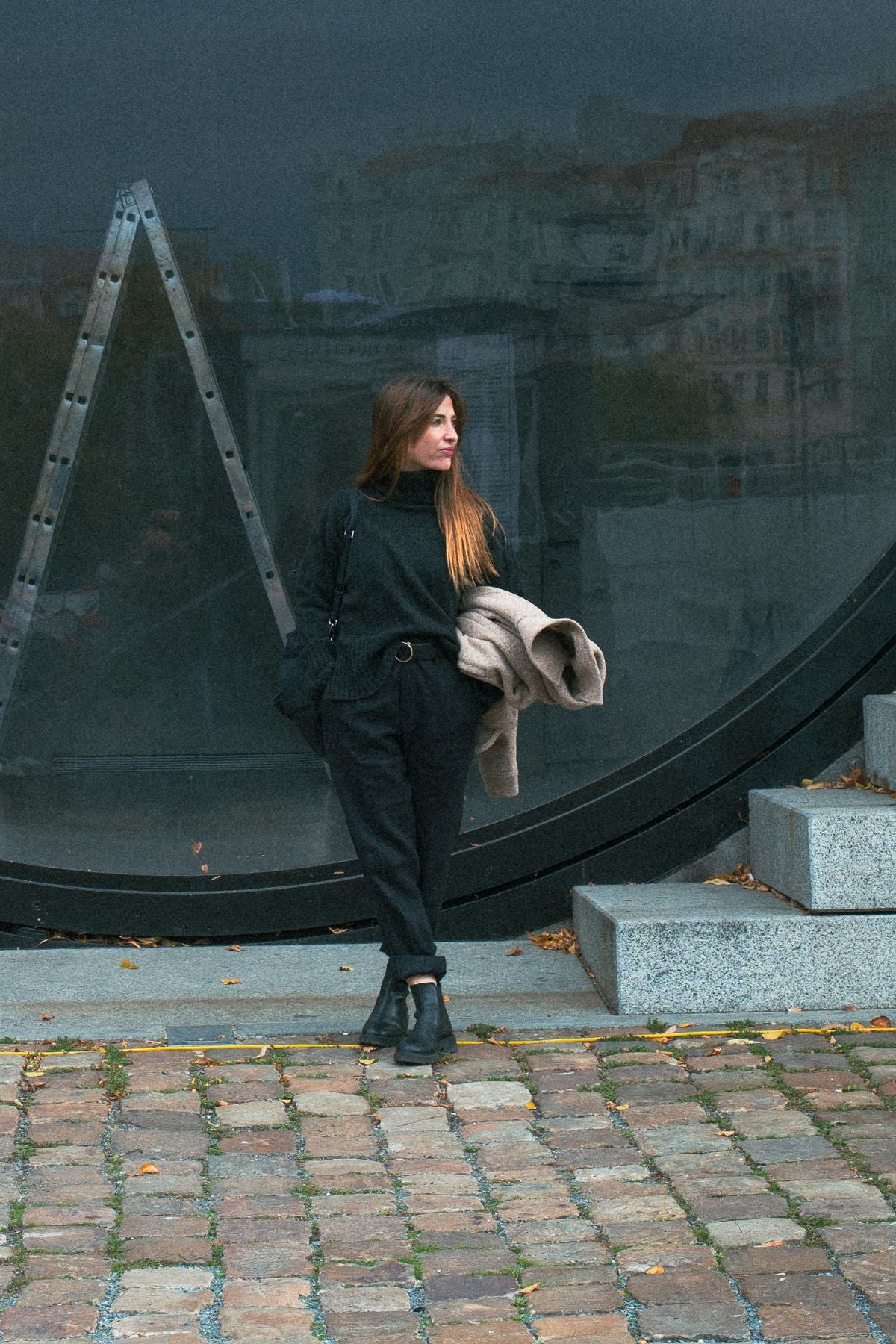 Outfit by Dana | Linen pants & Merino highneck sweater