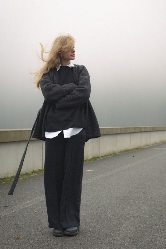 Outfit by Veronika | Wool mid coat & sweater