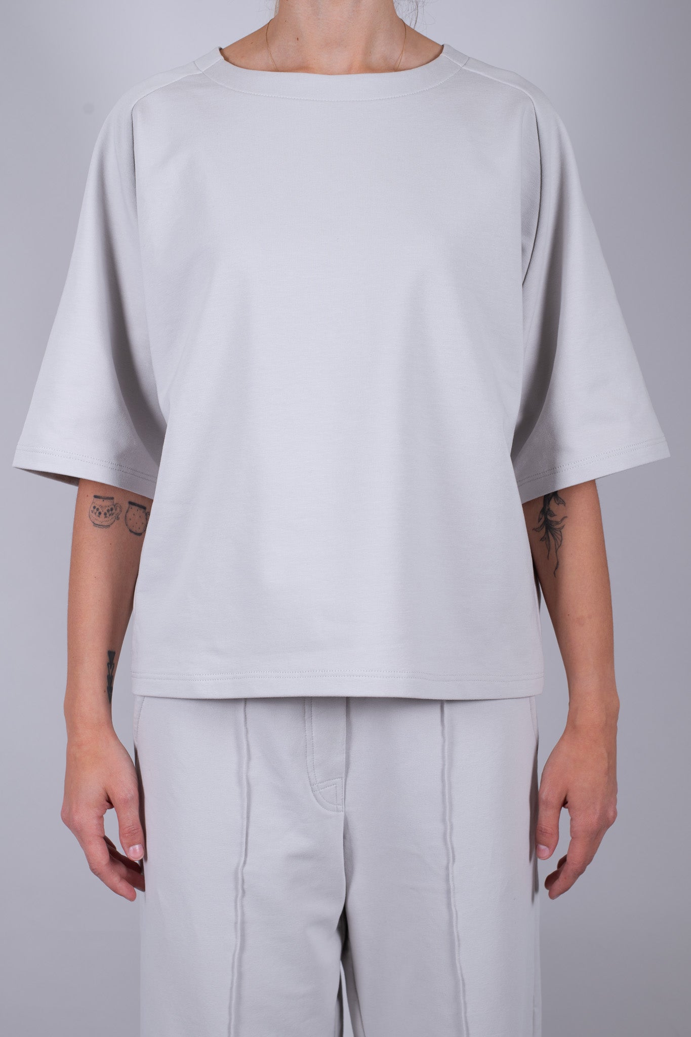 Damska bluzka typu sweatshirt z biobawełny - Loose fit