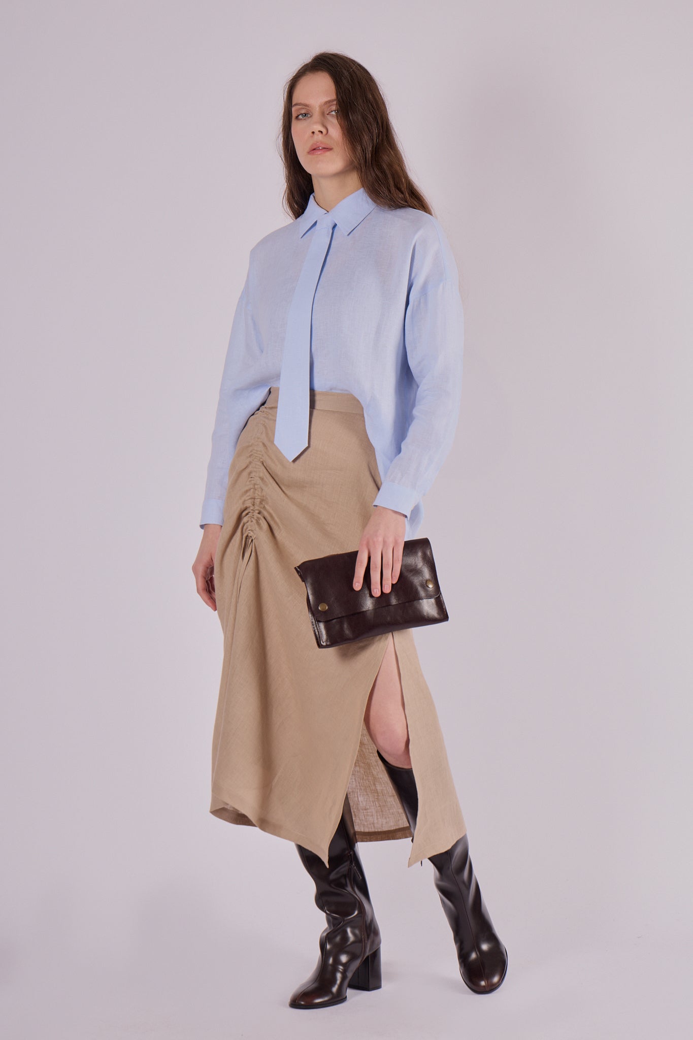 Women's loose fit linen shirt with collar