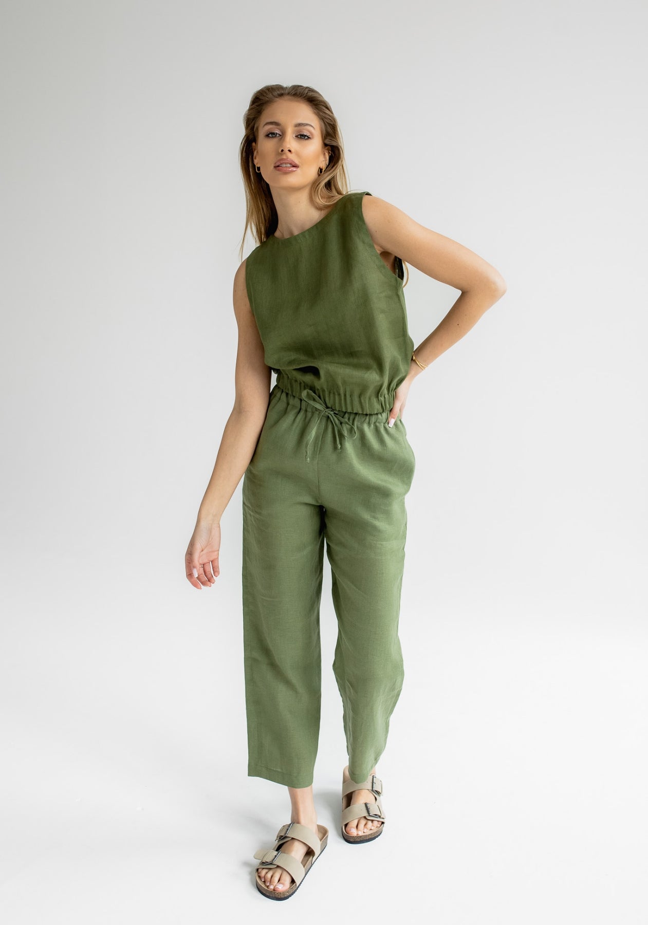 Women's linen crop top Moss green