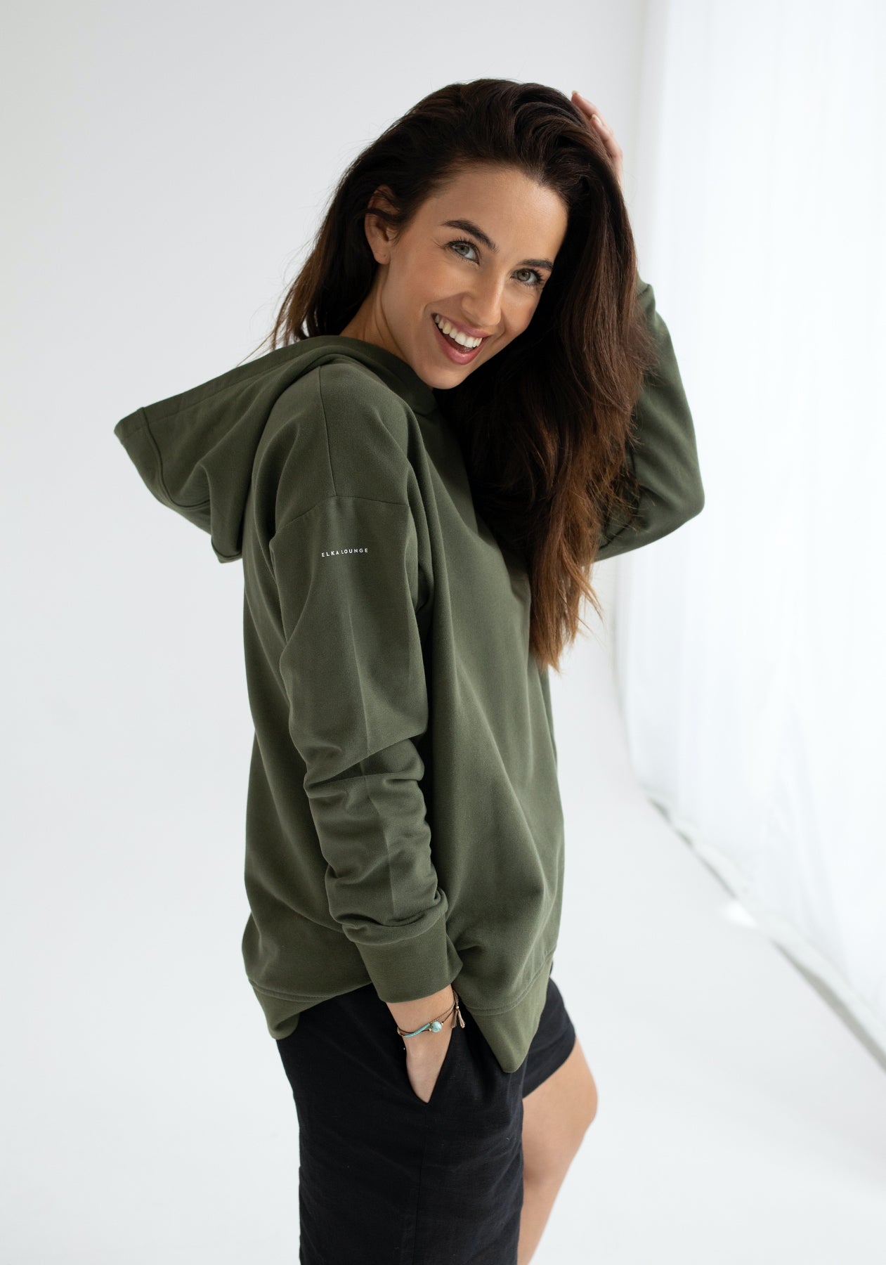 Dámská mikina s kapucí z biobavlny Moss green - Oversized