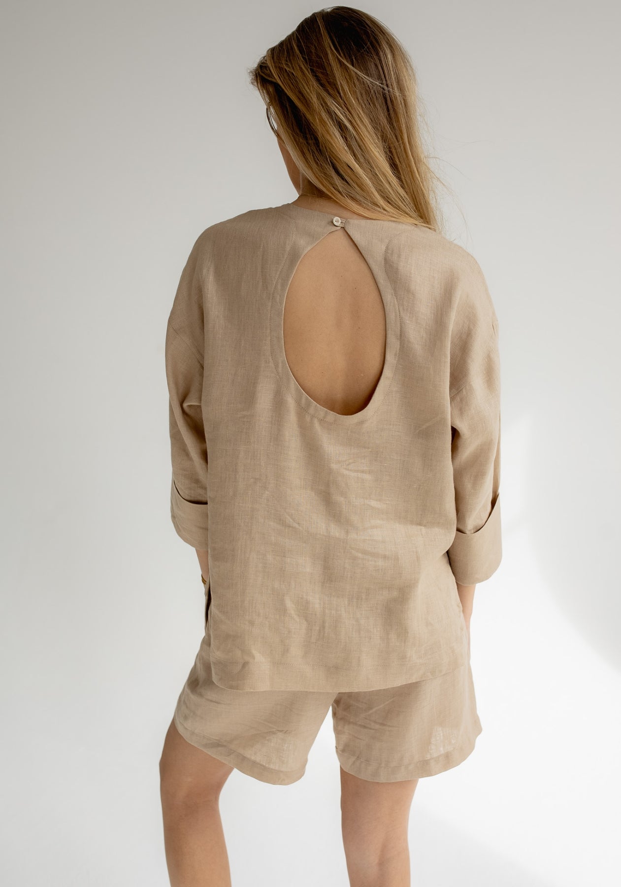 Dámsky ľanový top open back Beige natural