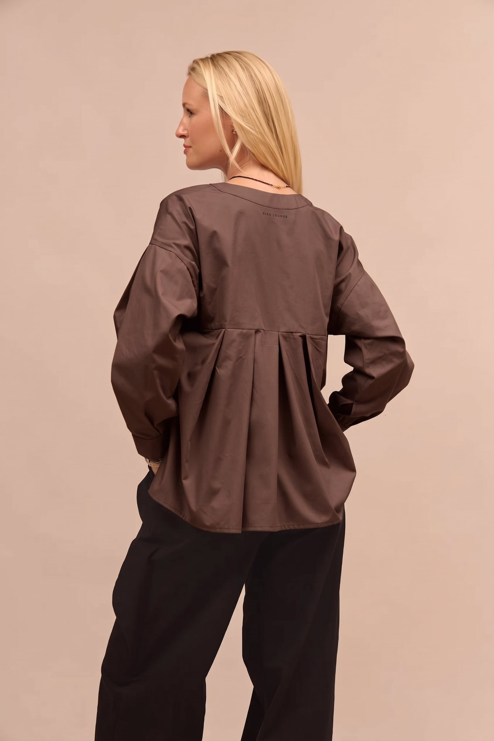 Women's organic cotton shirt with pleats - oversized
