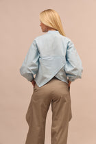 Women's organic cotton V-crop shirt - oversized